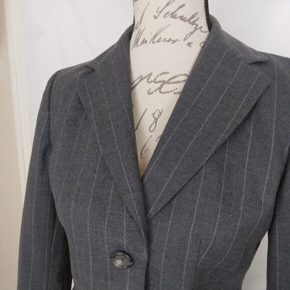 Ann Taylor | Wool Pin Stripe Blazer Jacket Gray Lavender | Size 4P - Picture 2 of 13